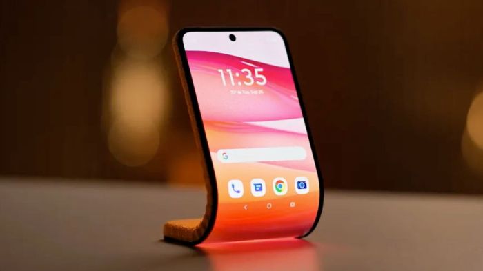 Motorola flexible smartphone