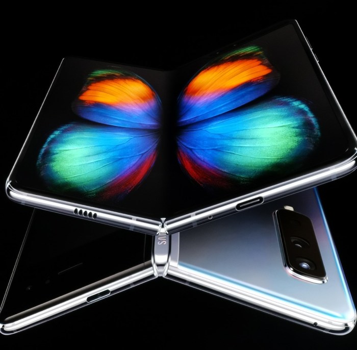 Galaxy fold smartphones